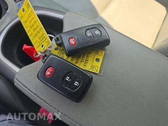 2012 Toyota Prius Four - miniatura 5