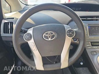 2012 Toyota Prius Plug-In Hybrid - miniatura 10