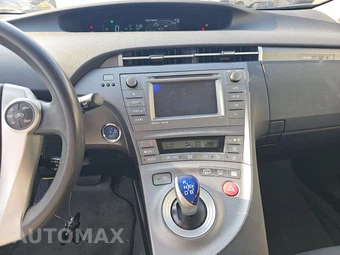 2012 Toyota Prius Plug-In Hybrid - miniatura 11