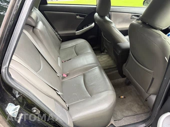 2012 Toyota Prius Three - miniatura 13