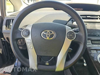 2012 Toyota Prius Three – miniatura 10