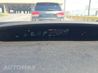 2012 Toyota Prius Three – miniatura 12