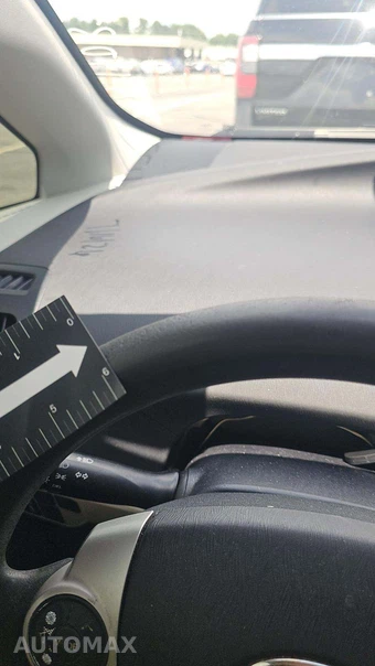 2012 Toyota Prius Three – miniatura 25