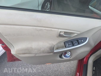 2012 Toyota Prius Three – miniatura 9