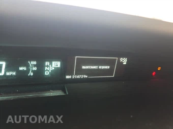2012 Toyota Prius Three - miniatura 12