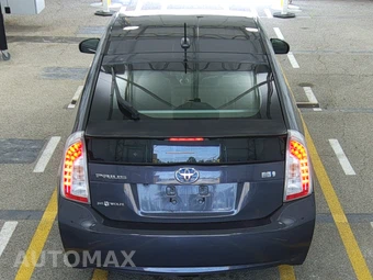 2012 Toyota Prius Three - miniatura 5