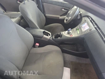 2012 Toyota Prius Three - miniatura 8