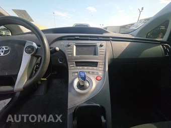 2012 Toyota Prius Three - miniatura 11
