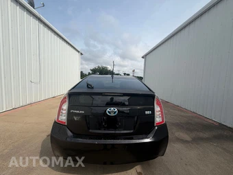 2012 Toyota Prius Three – miniatura 10