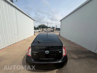 2012 Toyota Prius Three – miniatura 11
