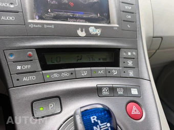 2012 Toyota Prius Three – miniatura 29