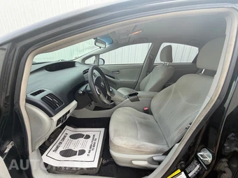 2012 Toyota Prius Three – miniatura 33