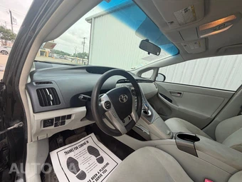 2012 Toyota Prius Three – miniatura 35
