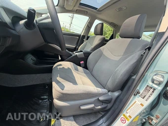 2012 Toyota Prius Three – miniatura 13