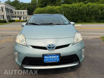 2012 Toyota Prius Three – miniatura 2