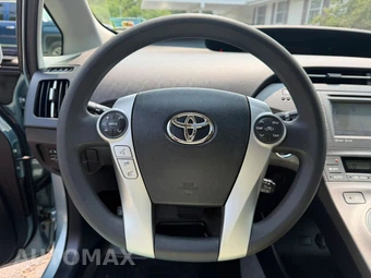 2012 Toyota Prius Three – miniatura 20