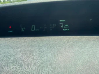 2012 Toyota Prius Three – miniatura 21