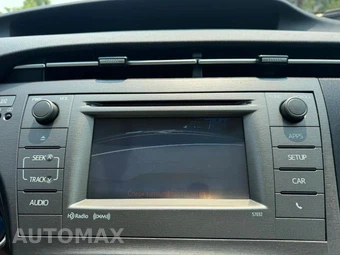 2012 Toyota Prius Three – miniatura 25