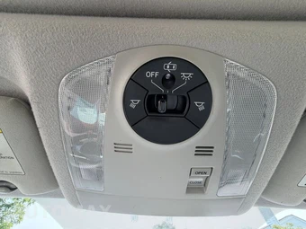2012 Toyota Prius Three – miniatura 27