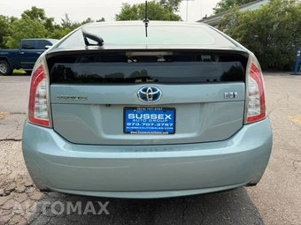 2012 Toyota Prius Three – miniatura 5