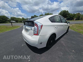 2012 Toyota Prius Three – miniatura 3