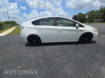 2012 Toyota Prius Three – miniatura 4