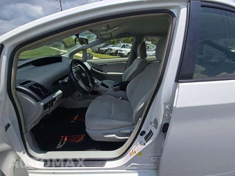 2012 Toyota Prius Three – miniatura 6