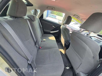2012 Toyota Prius Three - miniatura 16