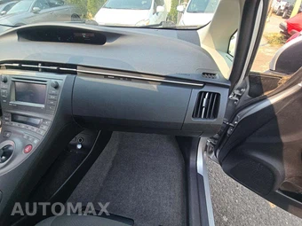 2012 Toyota Prius Three - miniatura 19