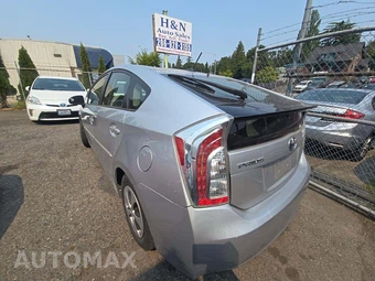2012 Toyota Prius Three - miniatura 2
