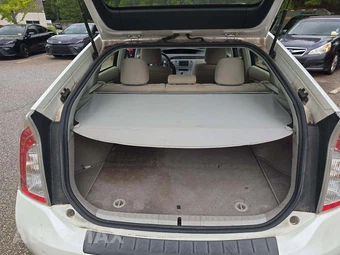 2012 Toyota Prius Three - miniatura 12