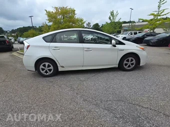 2012 Toyota Prius Three - miniatura 4