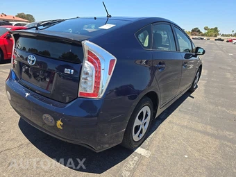 2012 Toyota Prius Two – miniatura 4
