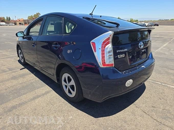 2012 Toyota Prius Two – miniatura 6