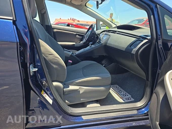 2012 Toyota Prius Two – miniatura 8