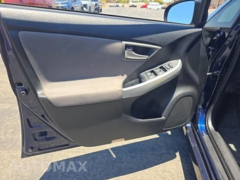 2012 Toyota Prius Two – miniatura 9