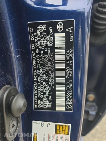 2012 Toyota Prius Two - miniatura 17