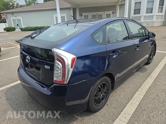 2012 Toyota Prius Two - miniatura 4
