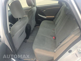 2012 Toyota Prius Two – miniatura 13