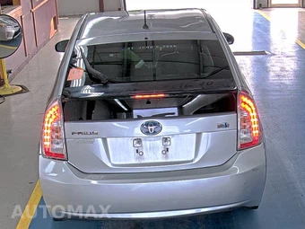2012 Toyota Prius Two – miniatura 5
