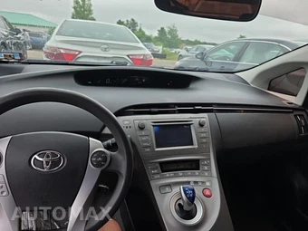 2012 Toyota Prius Two – miniatura 14