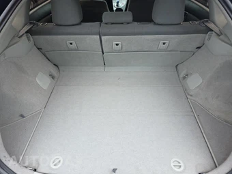 2012 Toyota Prius Two – miniatura 19