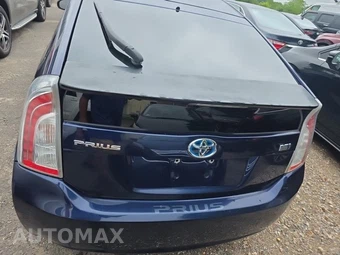 2012 Toyota Prius Two – miniatura 5