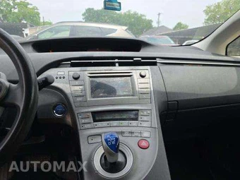 2012 Toyota Prius Two – miniatura 10