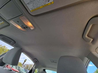2012 Toyota Prius Two – miniatura 8