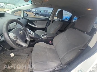 2012 Toyota Prius Two - miniatura 8