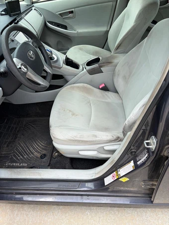 2012 Toyota Prius Two - miniatura 13
