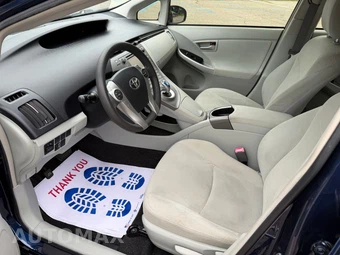 2012 Toyota Prius Two - miniatura 13