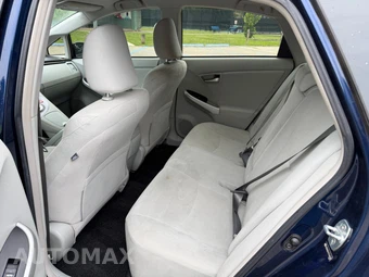 2012 Toyota Prius Two - miniatura 14