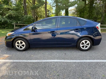 2012 Toyota Prius Two - miniatura 43